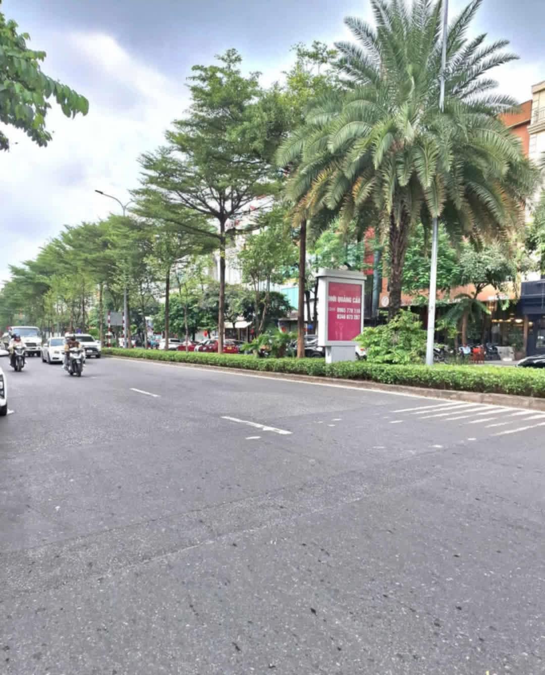 BÁN GẤP NHÀ ĐÀO TẤN PHỐ VIP BA ĐÌNH GIÁP DANH TÂY HỒ, CẦU GIẤY KD 45M X 5 TẦNG 16,8 TỶ